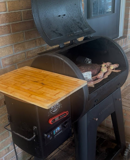 Low carb grilling to support healthy eating and weight loss